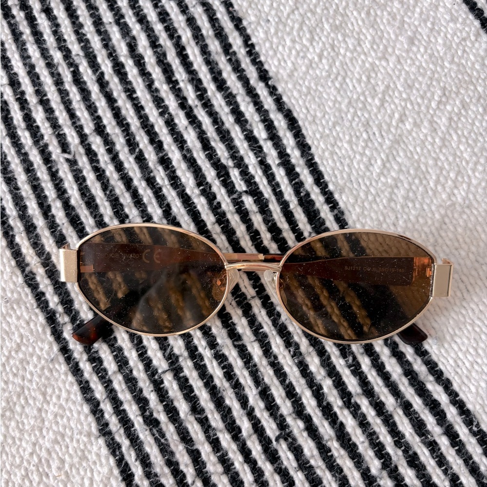 Trendy 90s Sunglasses